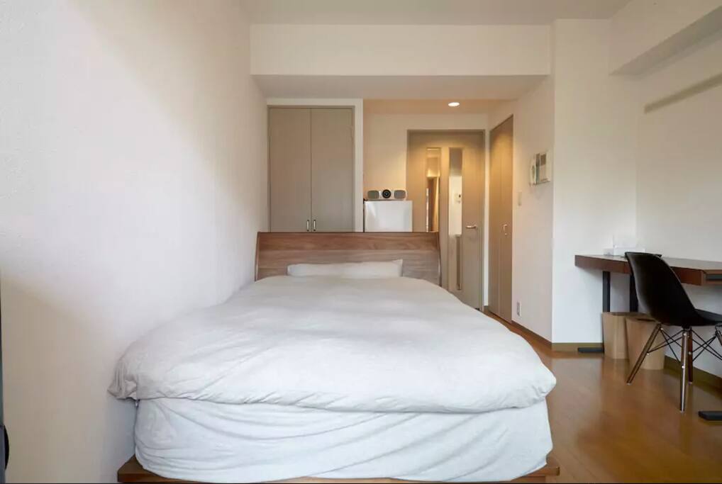 BIG BRAND BED enough for 2ppl