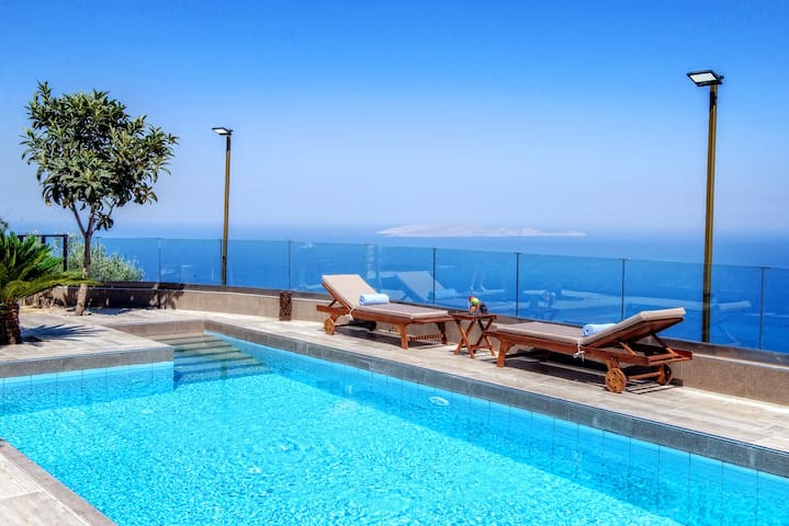 Villa Mirela with panoramic sea and city view