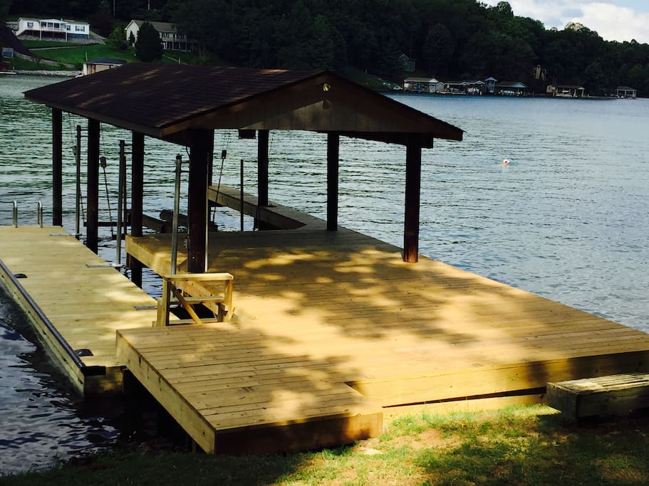 Newly renovated dock accessing expansive lake cove!