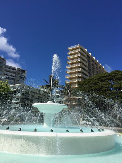 Dillingham Fountain by Kathryn Schipper (Diamond Head Beach Hotel in background).