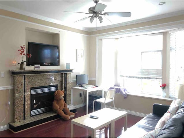 Entire house Central Vancouver