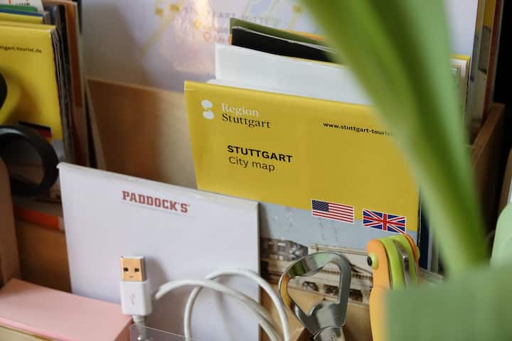 Room In The Centre Of An Artist's Flat/photographe - Stuttgart
