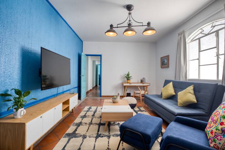 Modern Mexican House POLANCO, LARGE GROUPS gallery image 3