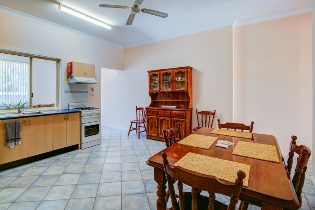 Kitchen/Dining