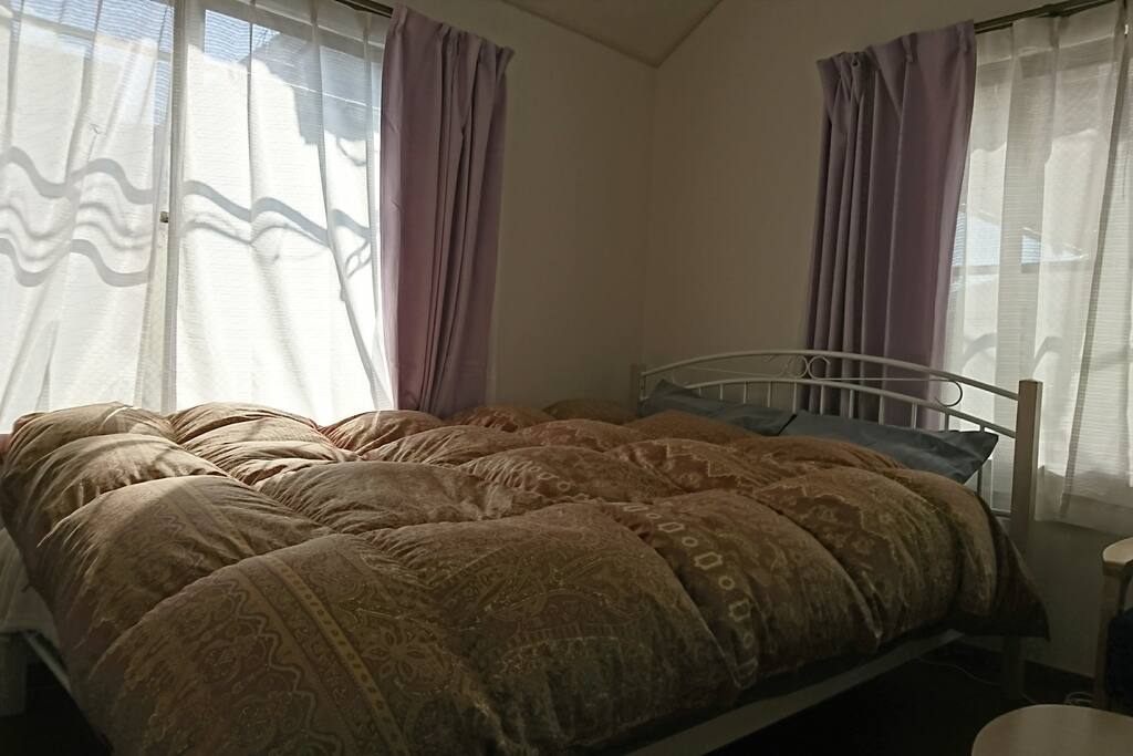 It's a corner room.