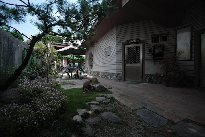 Nantou Puli House B&B - Suetang Artist Homestay (Separate Dining Kitchen Space)