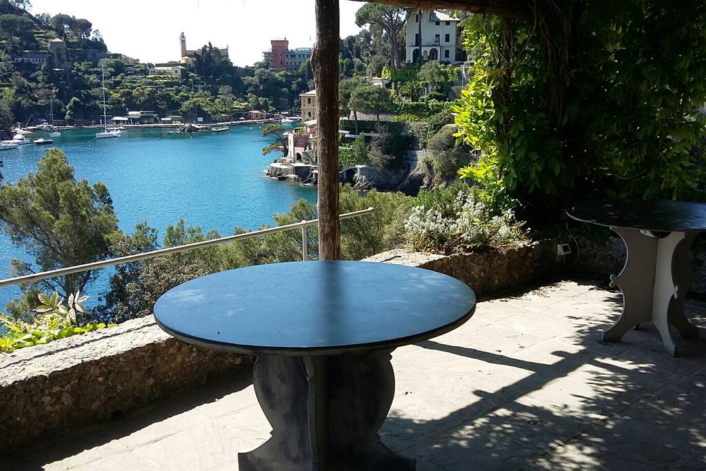 Enchanting view on Portofino's Bay