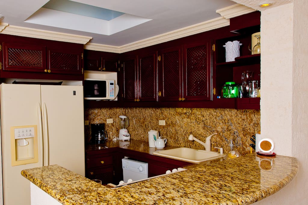 fully equipped kitchen