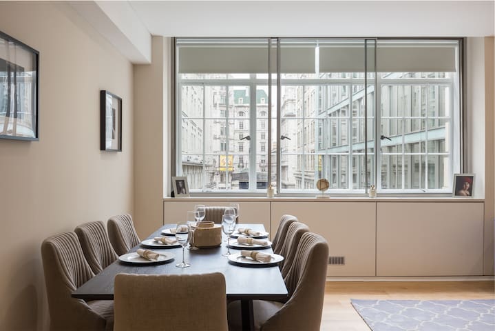 Exclusive 4Bed Retreat with A/C in Covent Garden gallery image 2