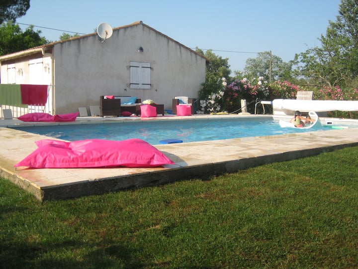 Studio De 45m2 Sur Un Grand Terrain. Accès Piscine - Fréjus