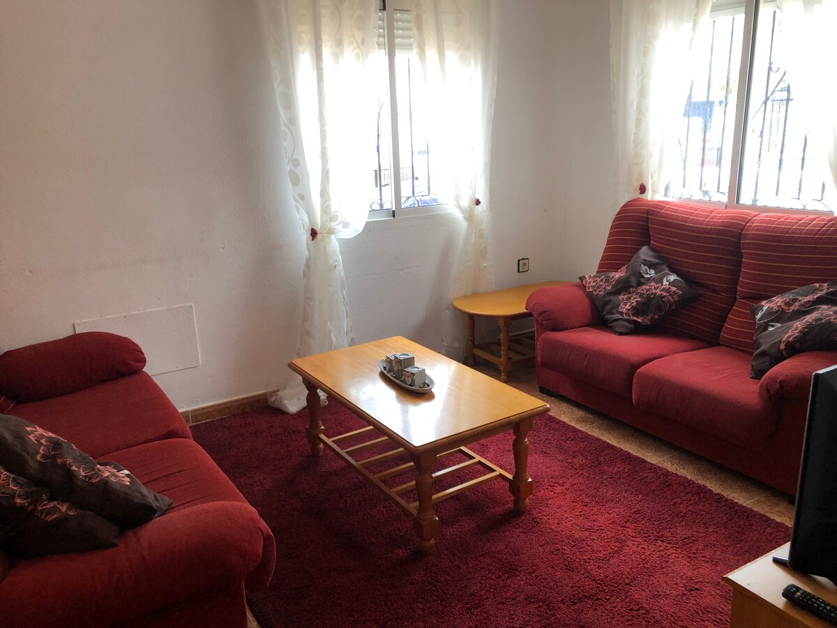 Propriété Airbnb réussie: Lovely 3 bed house close to all amenities à San Fulgencio