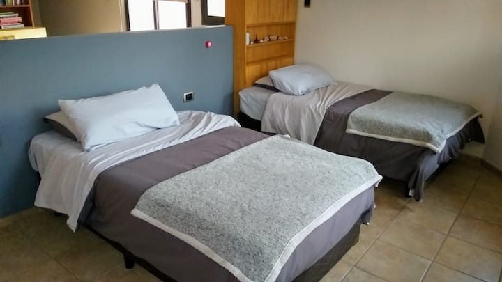 2 единични легла или едно голямо двойно легло