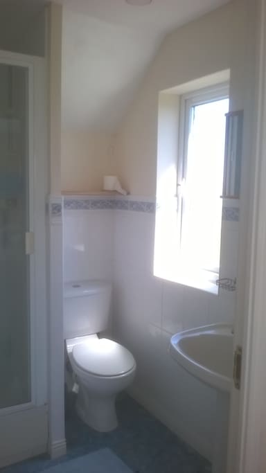 En-suite bathroom