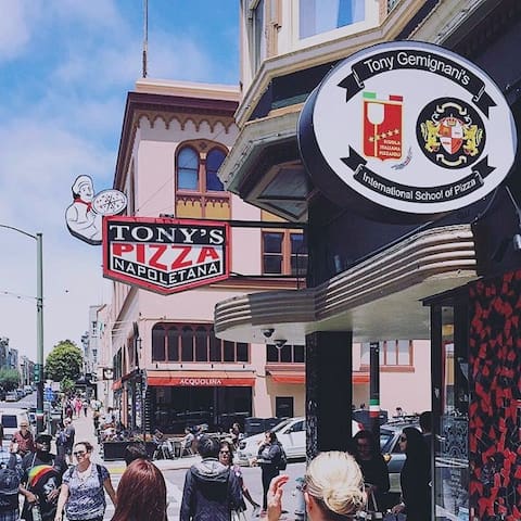 Photo of Tony's Pizza Napoletana in North Beach