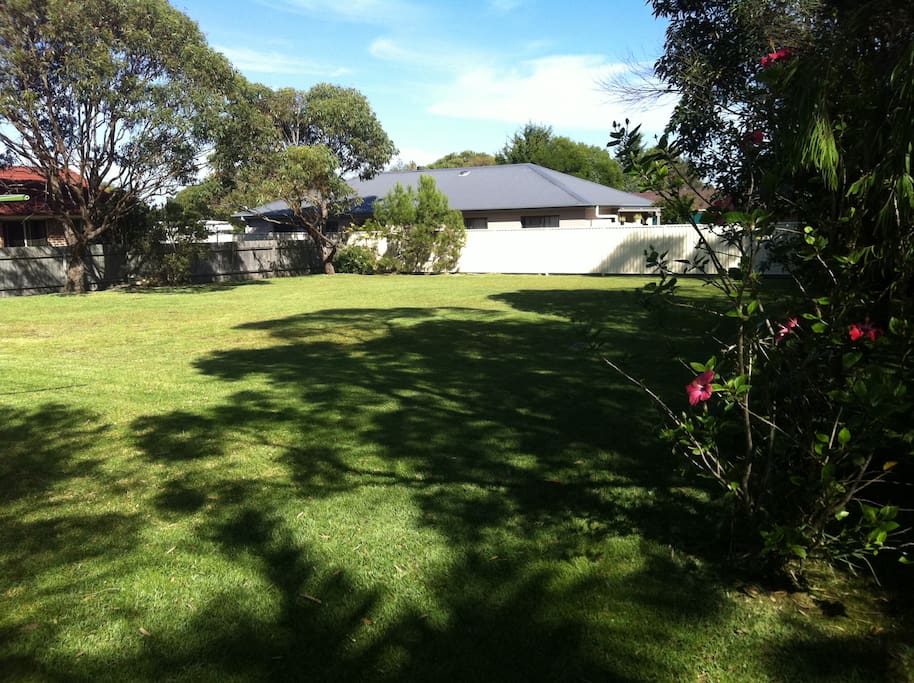Large Fully Fenced Garden