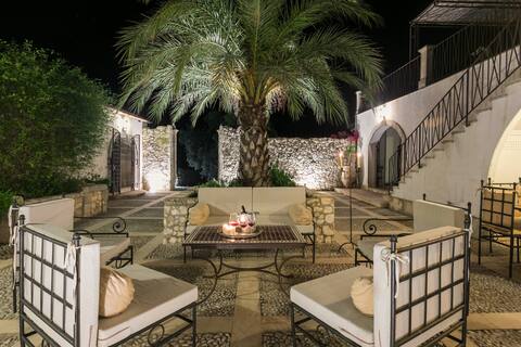Luxury Villa between Noto and Syracuse