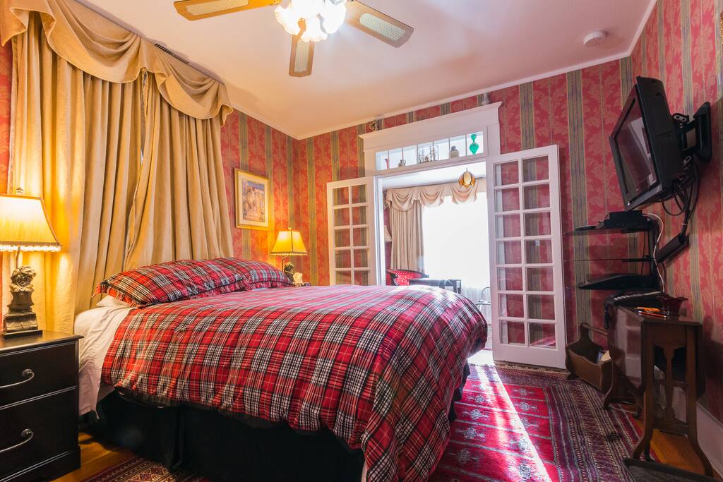 Rouleauville room