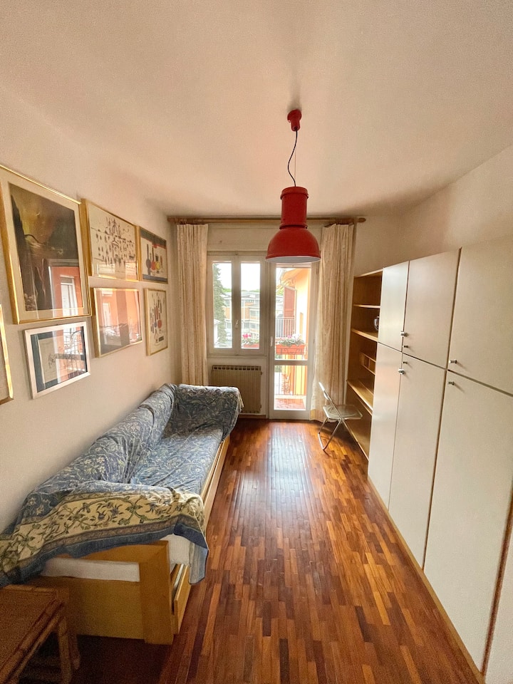 ორადგილიანი საძინებელი 2 (გასაშლელი დივანი)