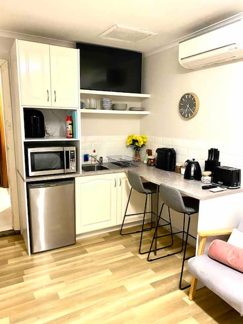 Private Studio Suite (Compact)