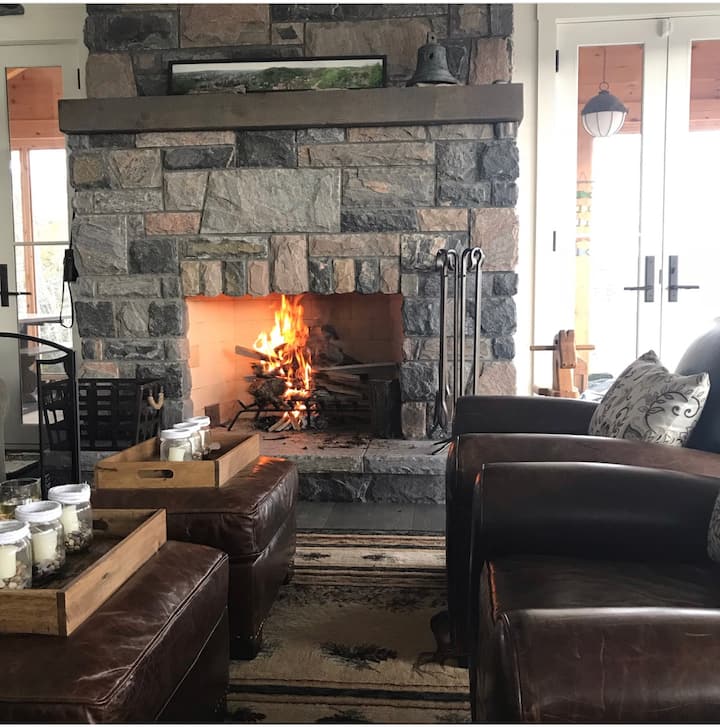 Top 8 Airbnb Vacation Rentals In Pointe au Baril, Canada Updated 2024