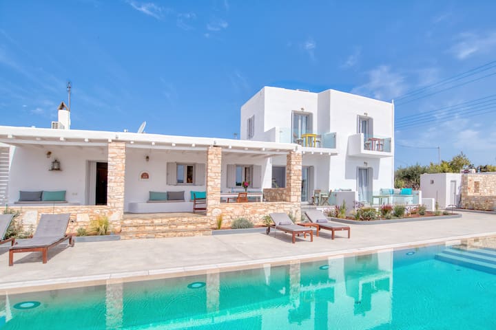 Villa Maya, Ampelas Paros, with salt water pool. gallery image 3