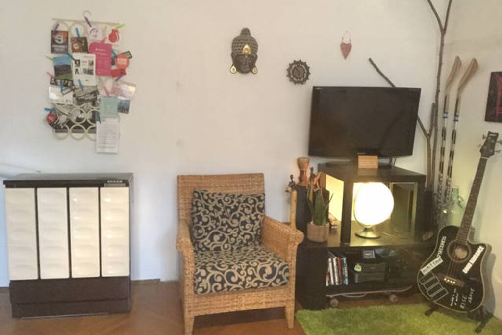 TV with soundsystem and Apple TV