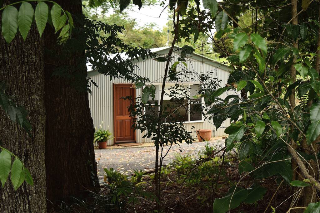 cottage from street