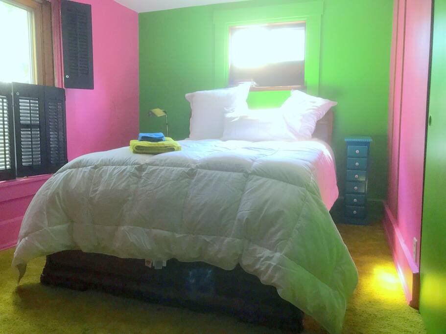 Full bed accommodates 2 people. Luxury linens.