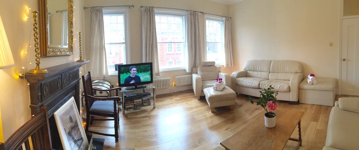 Amazing Apartment – Very Central gallery image 4