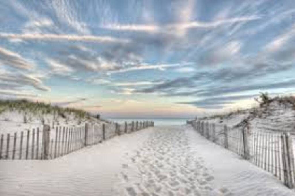 Easy access to the beach