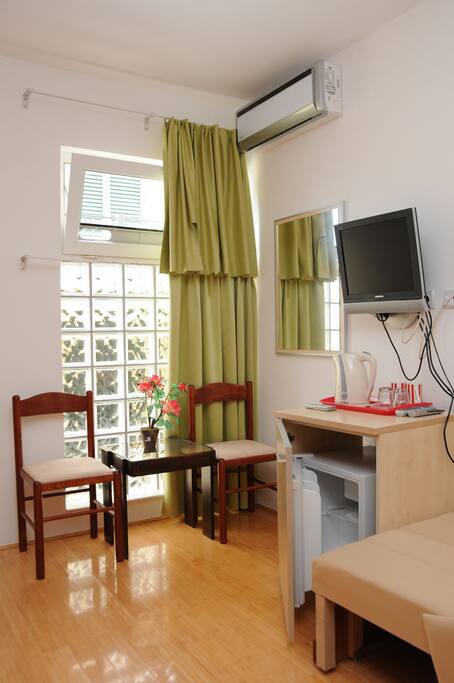 Small table to enjoy meals and coffee/tea