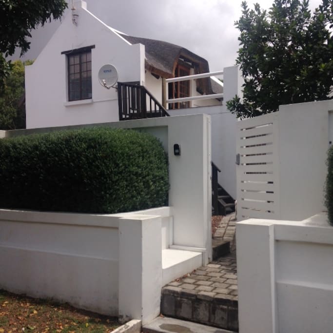 Cottage on College street entrance