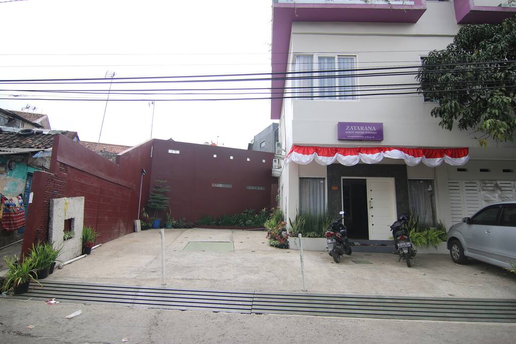Tampak Depan