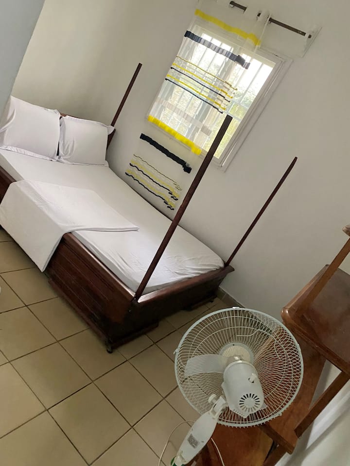 غرفة النوم 1