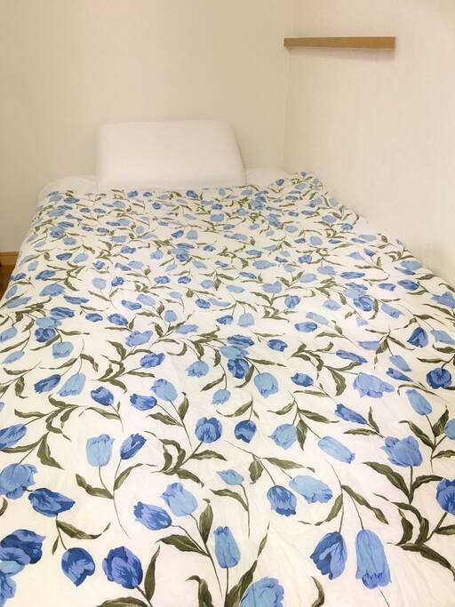 Clean and quiet room 安靜、溫馨的房間