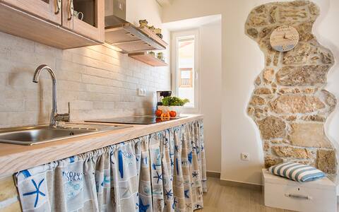Popular Airbnb listing: Stone apartment Bonaca 2 in Vrbnik in Općina Vrbnik