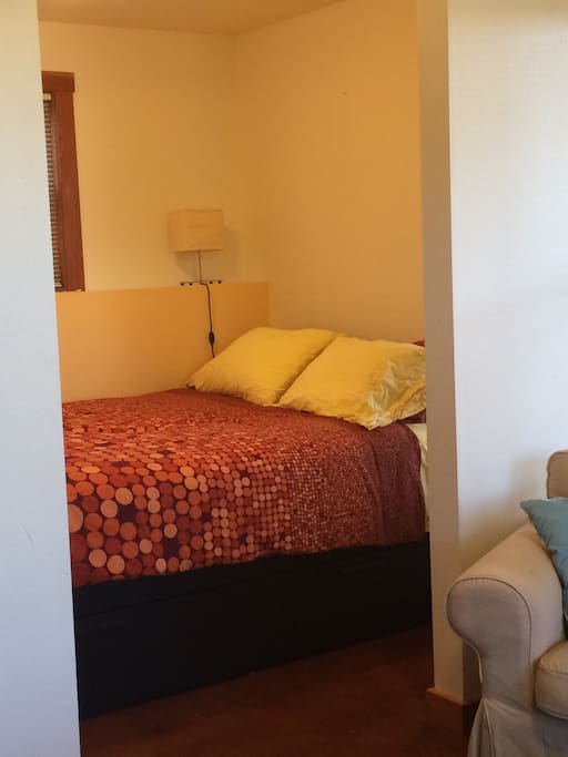 Separate sleeping alcove
