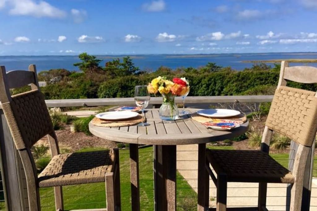 Chair,Furniture,Park Bench,Dining Table,Table