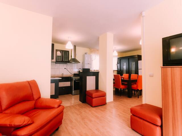 Airbnb Aleea Peleșului 2 Vacation Rentals Places To Stay