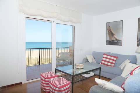 Anuncio de Airbnb popular: Seafront apartment. en Pals