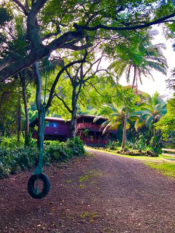 Ranch House Sleeps 8+ gallery image 3