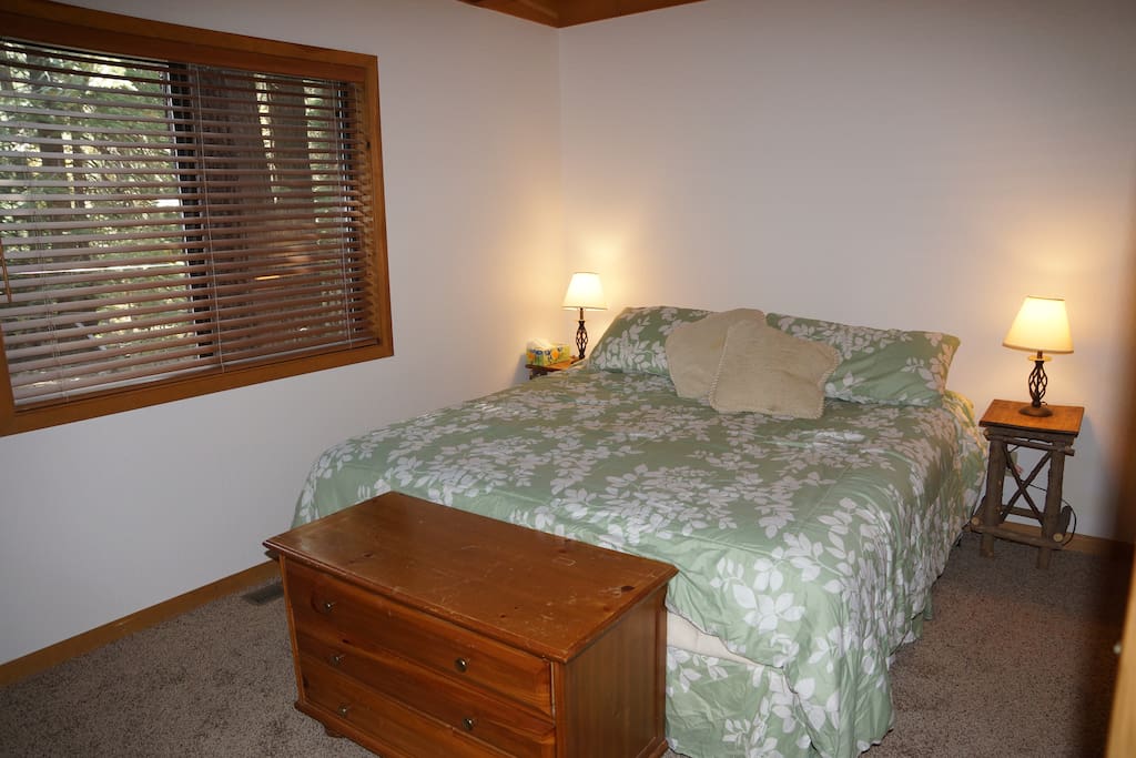 master bedroom, king bed