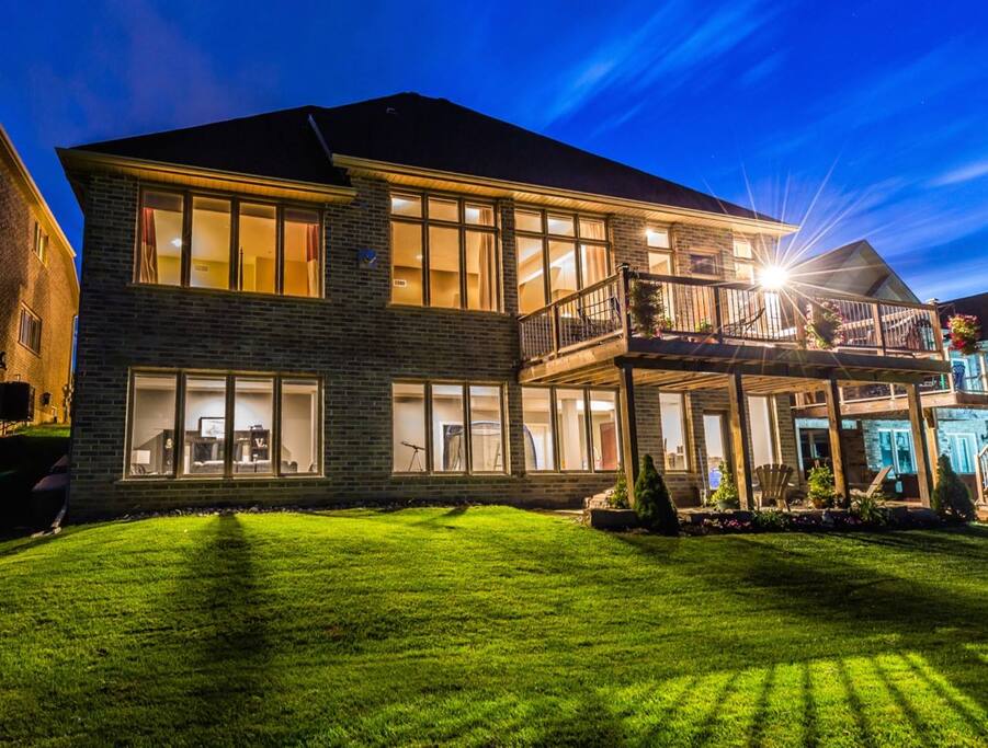 Top 100 Airbnb Rentals 2017 in NiagaraontheLake, Canada