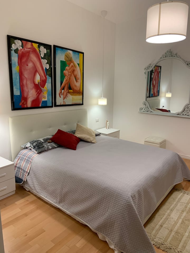 Chumba cha kulala cha ghorofa ya pili