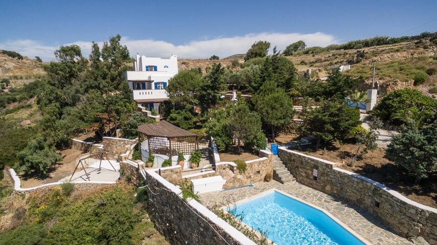 Spacious, Private Pool & Sunset Views