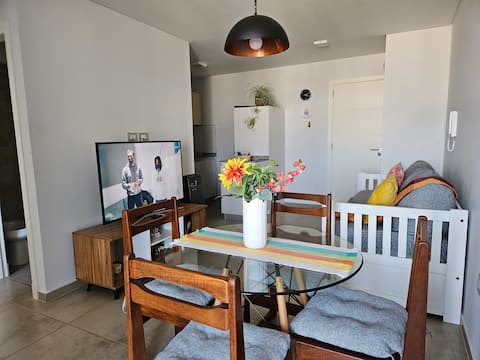 Successful Airbnb property: Modern apartment with city views. in Córdoba