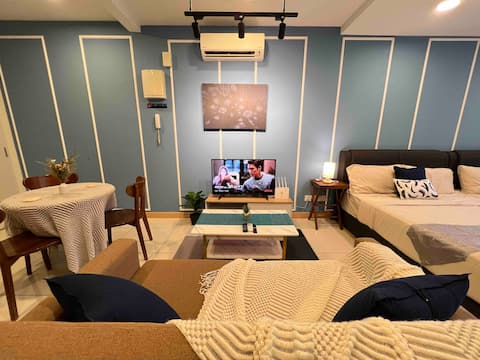 VitaminSEA2 Seaview 6PAX Studio Netflix A-9-16