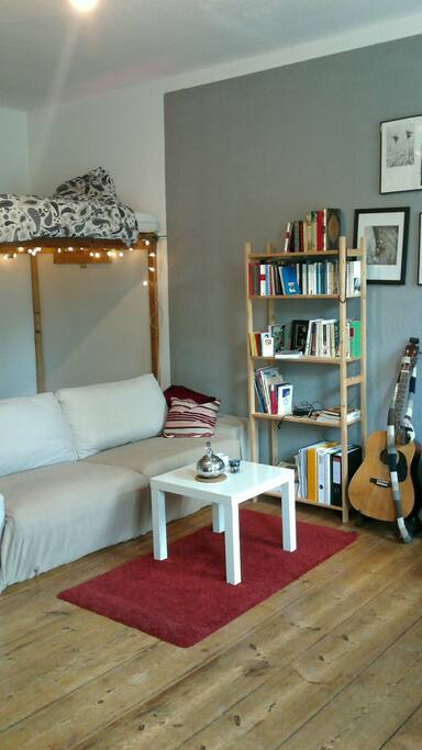 Wohn-/Schlafzimmer mit Hochbett