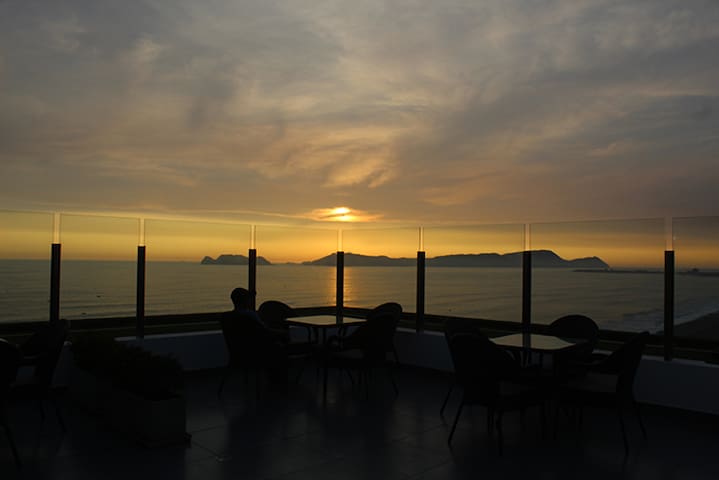 3Room w/priv. bathroom near to Airport &Miraflores