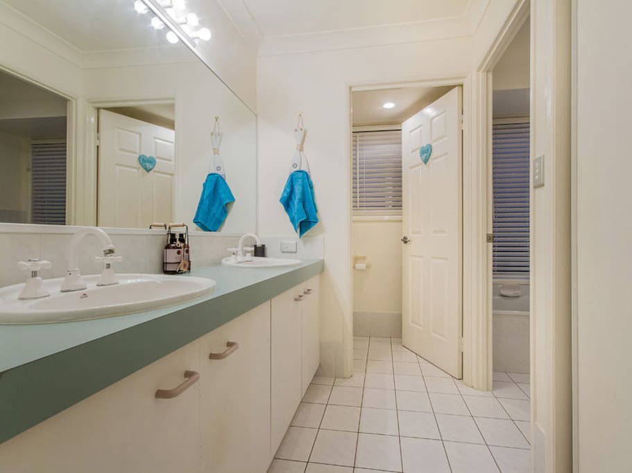 Private bathroom, shower & toilet